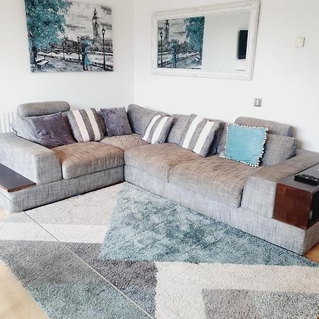 Luxury Canary Wharf Apartment With Free Parking Londres Exterior foto