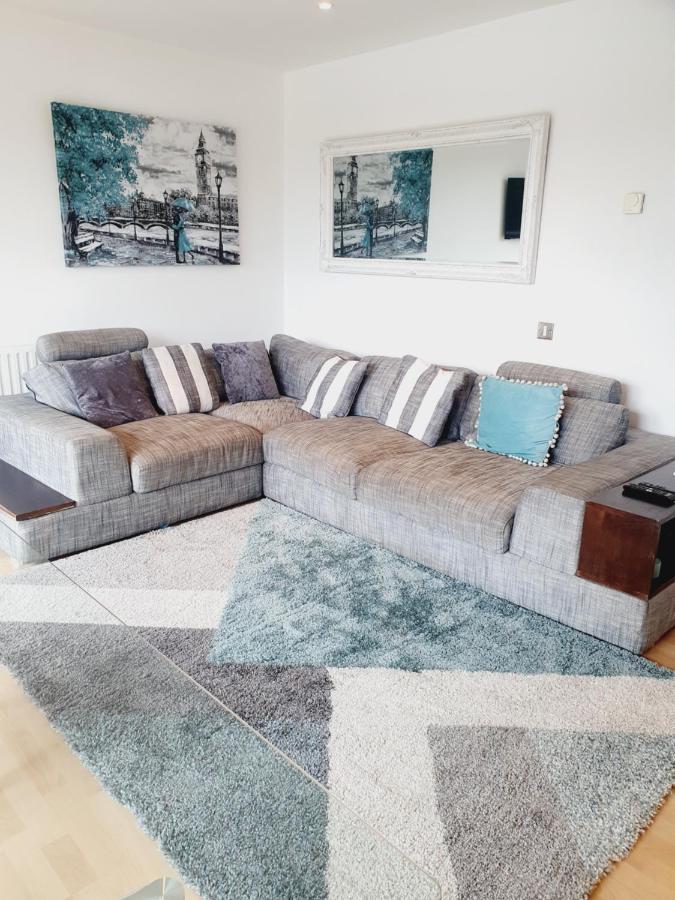 Luxury Canary Wharf Apartment With Free Parking Londres Exterior foto