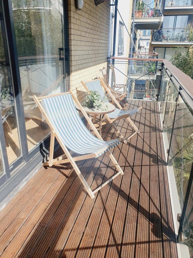 Luxury Canary Wharf Apartment With Free Parking Londres Exterior foto