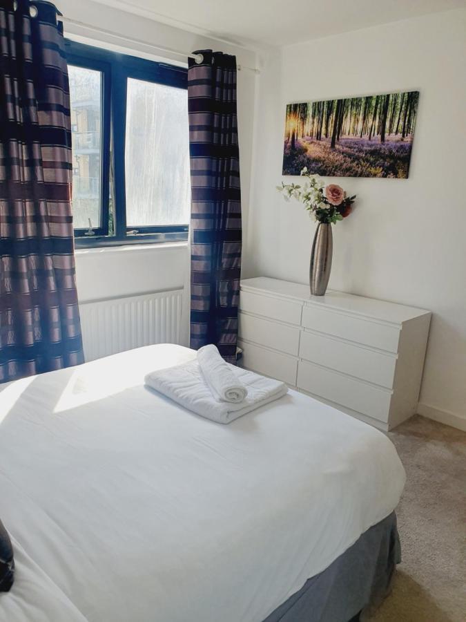 Luxury Canary Wharf Apartment With Free Parking Londres Exterior foto