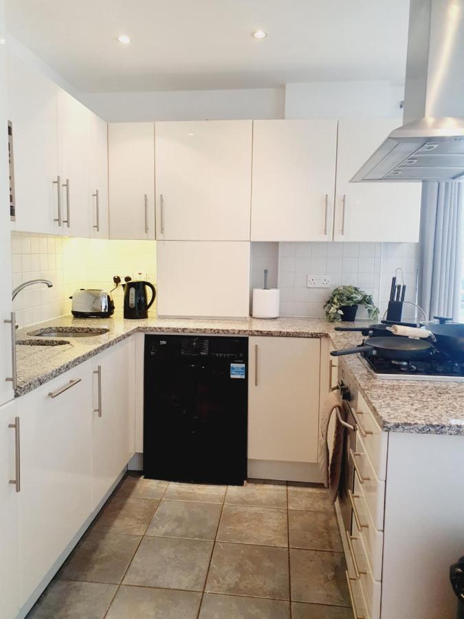 Luxury Canary Wharf Apartment With Free Parking Londres Exterior foto