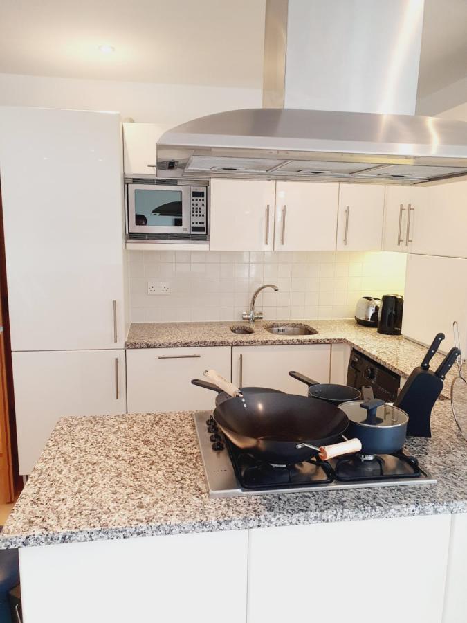 Luxury Canary Wharf Apartment With Free Parking Londres Exterior foto