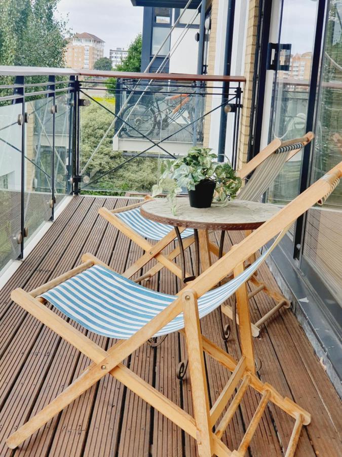 Luxury Canary Wharf Apartment With Free Parking Londres Exterior foto